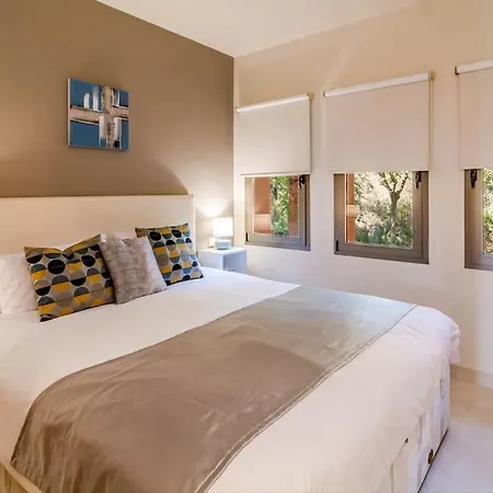 Apartment Spacious 3br In New Golden Mile, Ideal For Families & Long Estepona